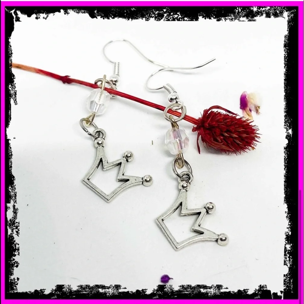 New Handmade Sterling Silver Queen Crown Crystal Dangle Earrings